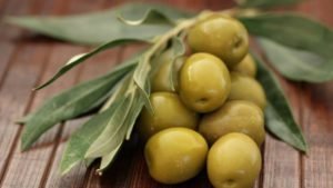 Als hilfreich Oliven, Eigenschaften und Kalorien