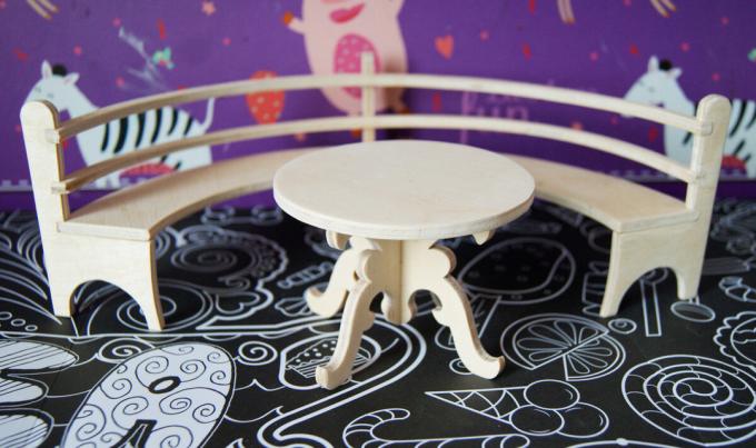 Puppe Möbel - Tische und Bänke