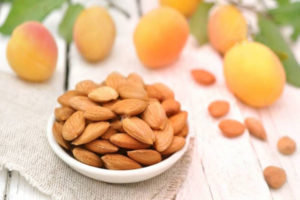 Nutzen und Schaden von Körnern von Aprikosenkernen