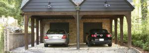 Das Auto im Land: eine Garage, Carport oder Parkplatz?