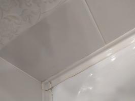 Linoleum auf den Wänden im Bad statt Ziegel: Budget und schnell ohne Nähte Finishing, Schimmel